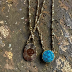 Collier Scapulaire Scara Email - Maison Gas Bijoux