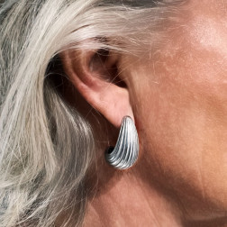 Boucles Gouttes Lisa - Maison Les Audacieuses Boucles Gouttes Lisa - Maison Les Audacieuses